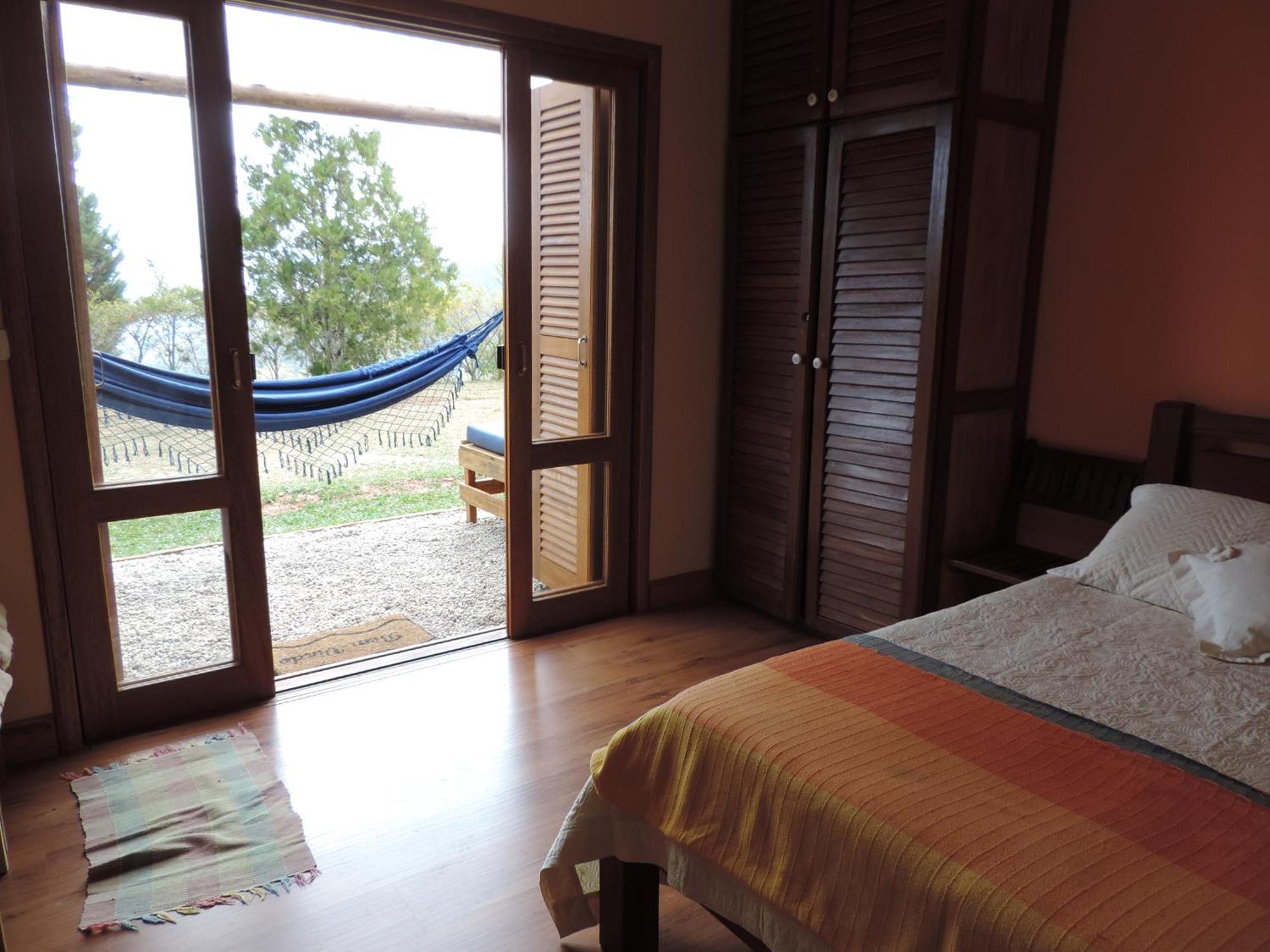 Entrevistas Chales E Suites Sao Bento do Sapucai Εξωτερικό φωτογραφία