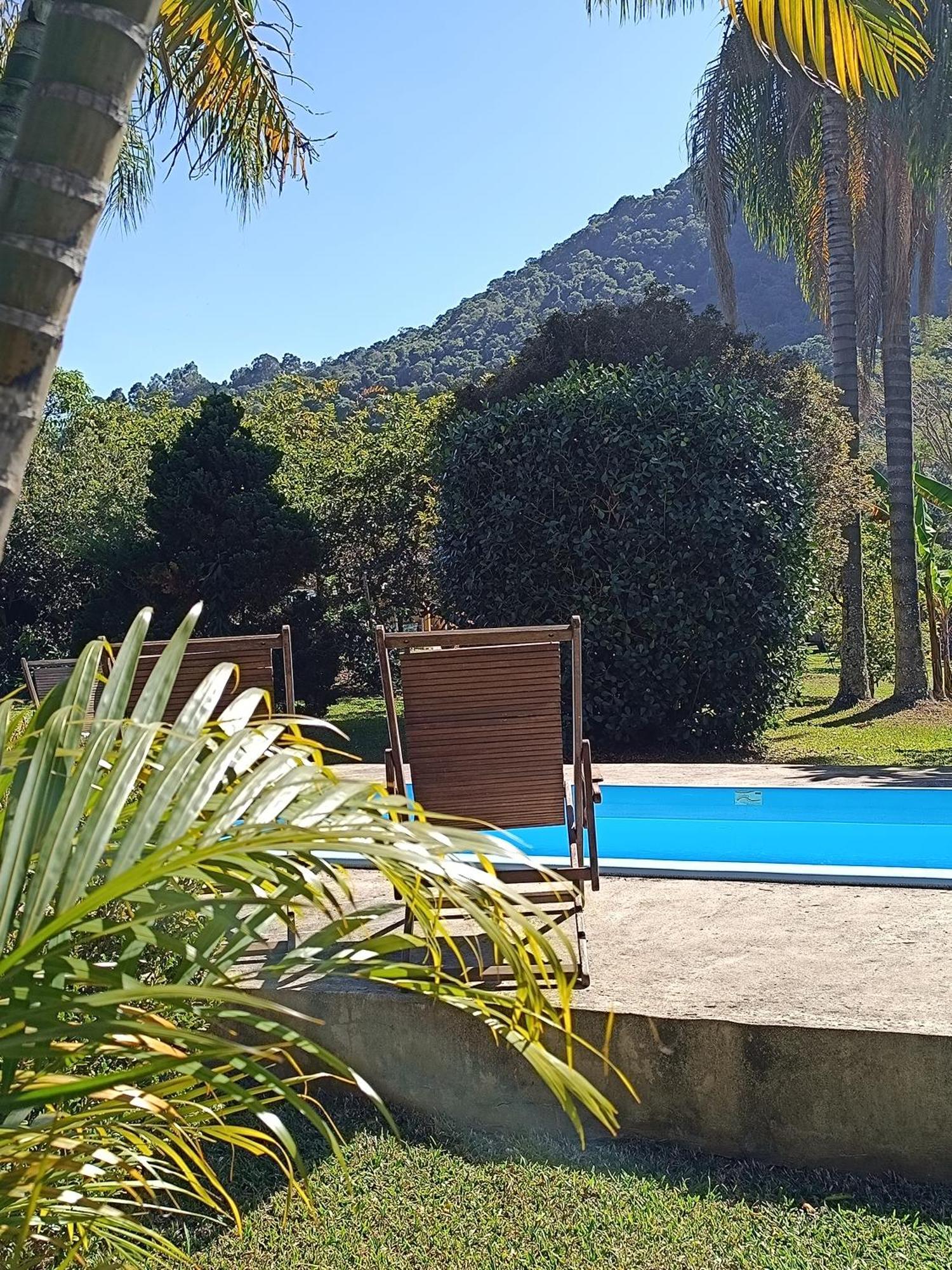 Entrevistas Chales E Suites Sao Bento do Sapucai Εξωτερικό φωτογραφία
